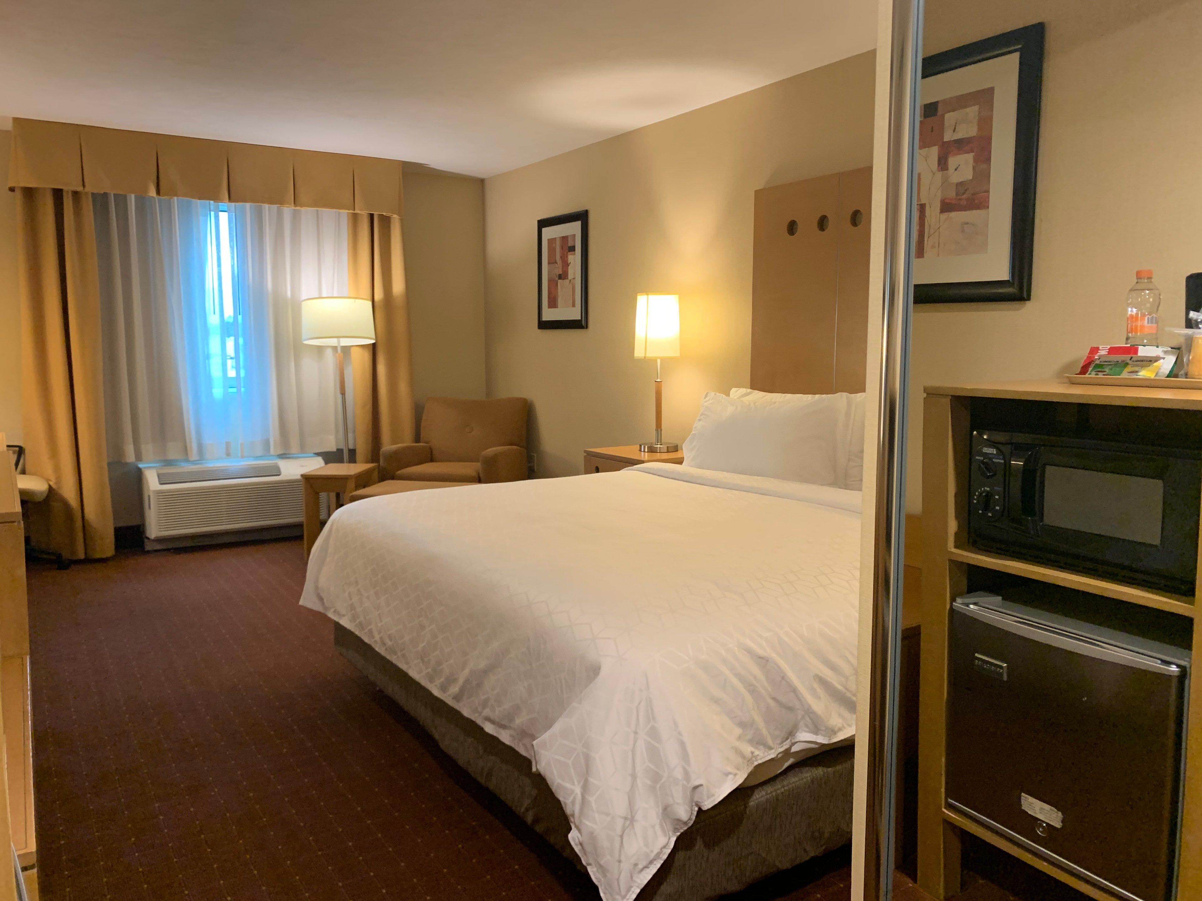 Hotel Express Zona Aeropuerto By Ihg 4*
