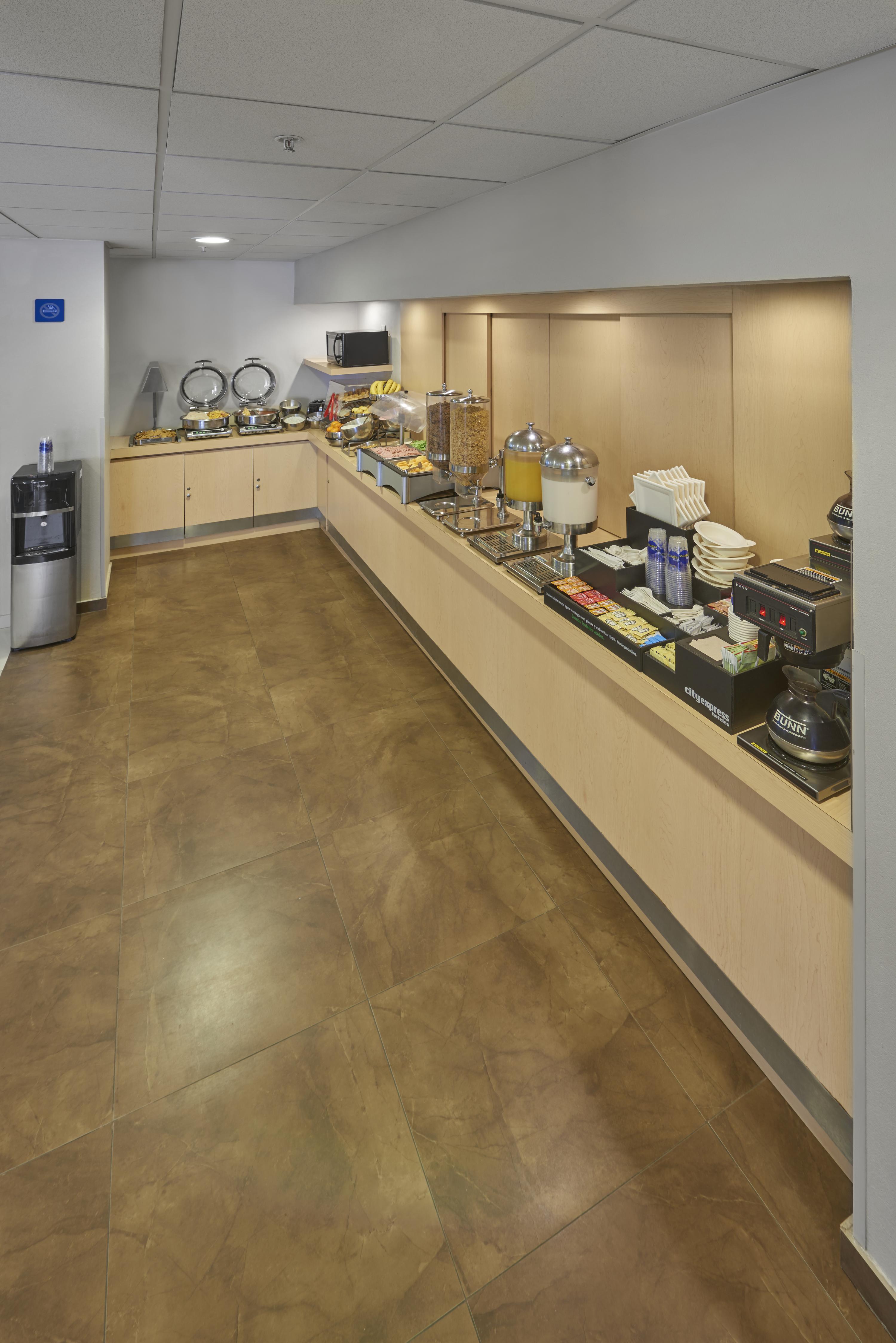 Express By Marriott Hotel