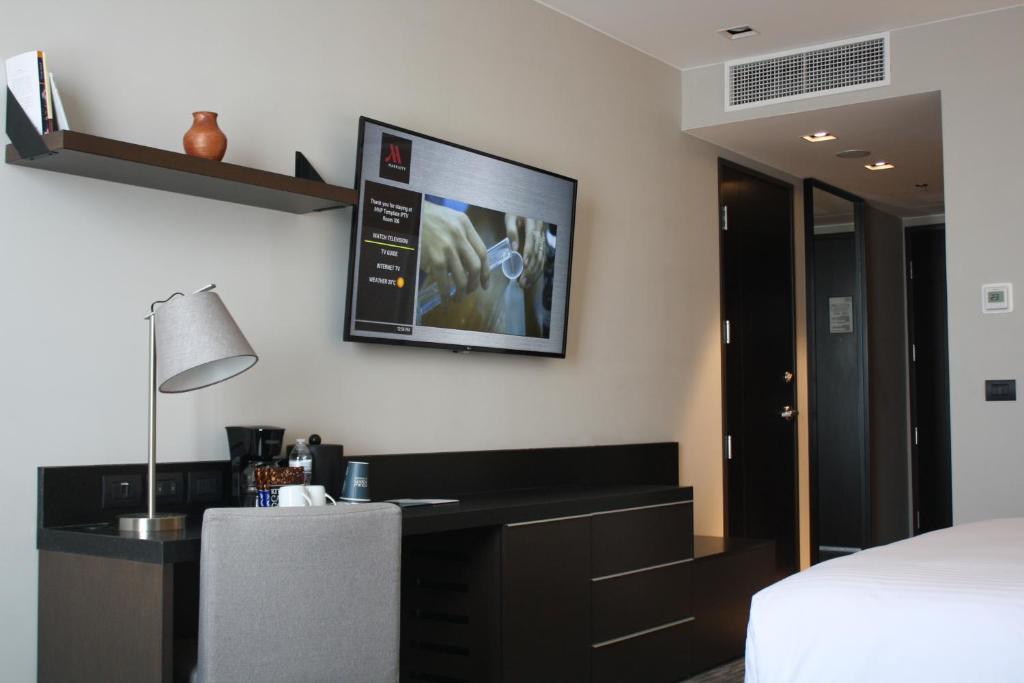 Four Points By Sheraton Hotel 4*