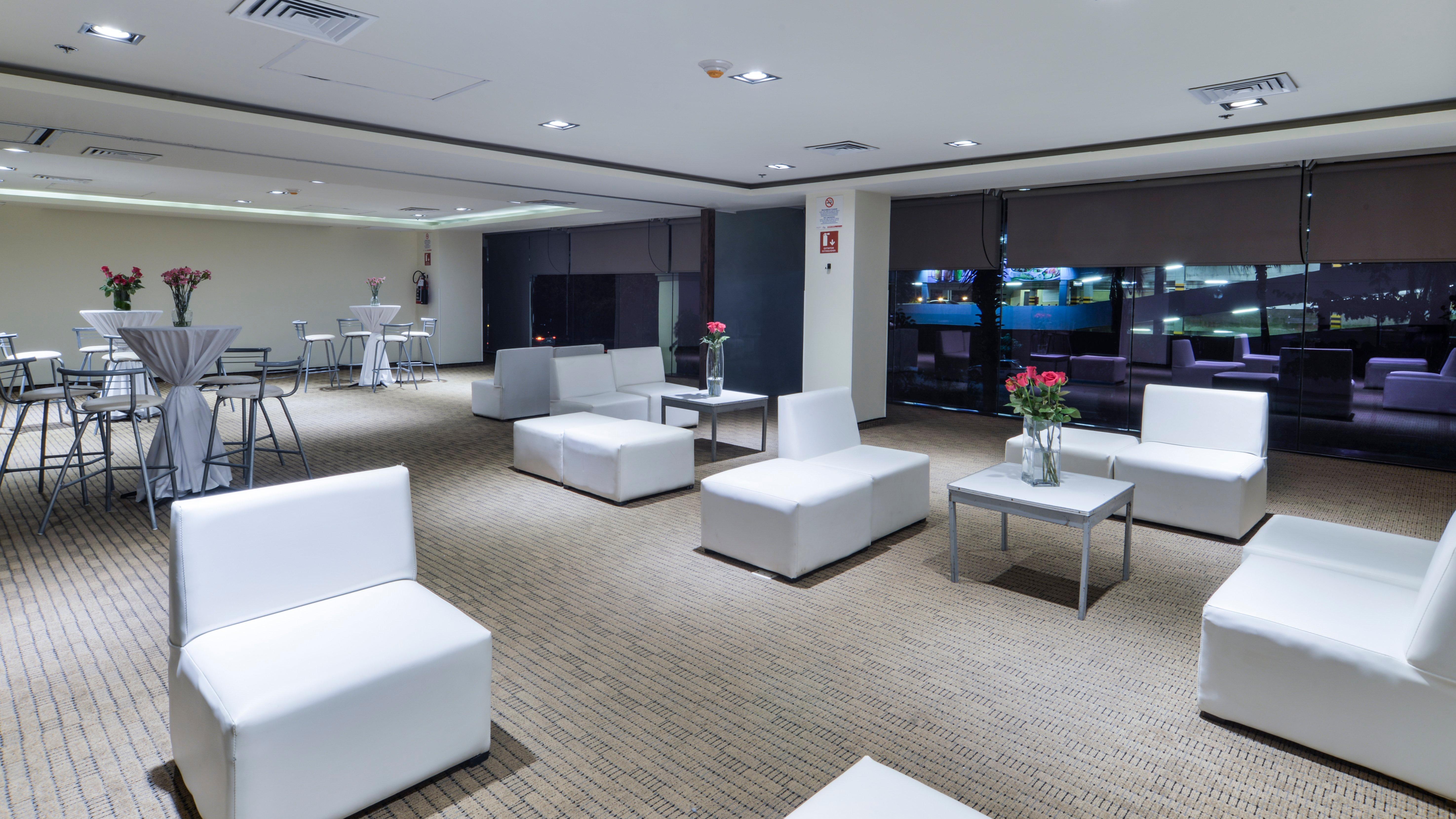 Express By Ihg Hotel