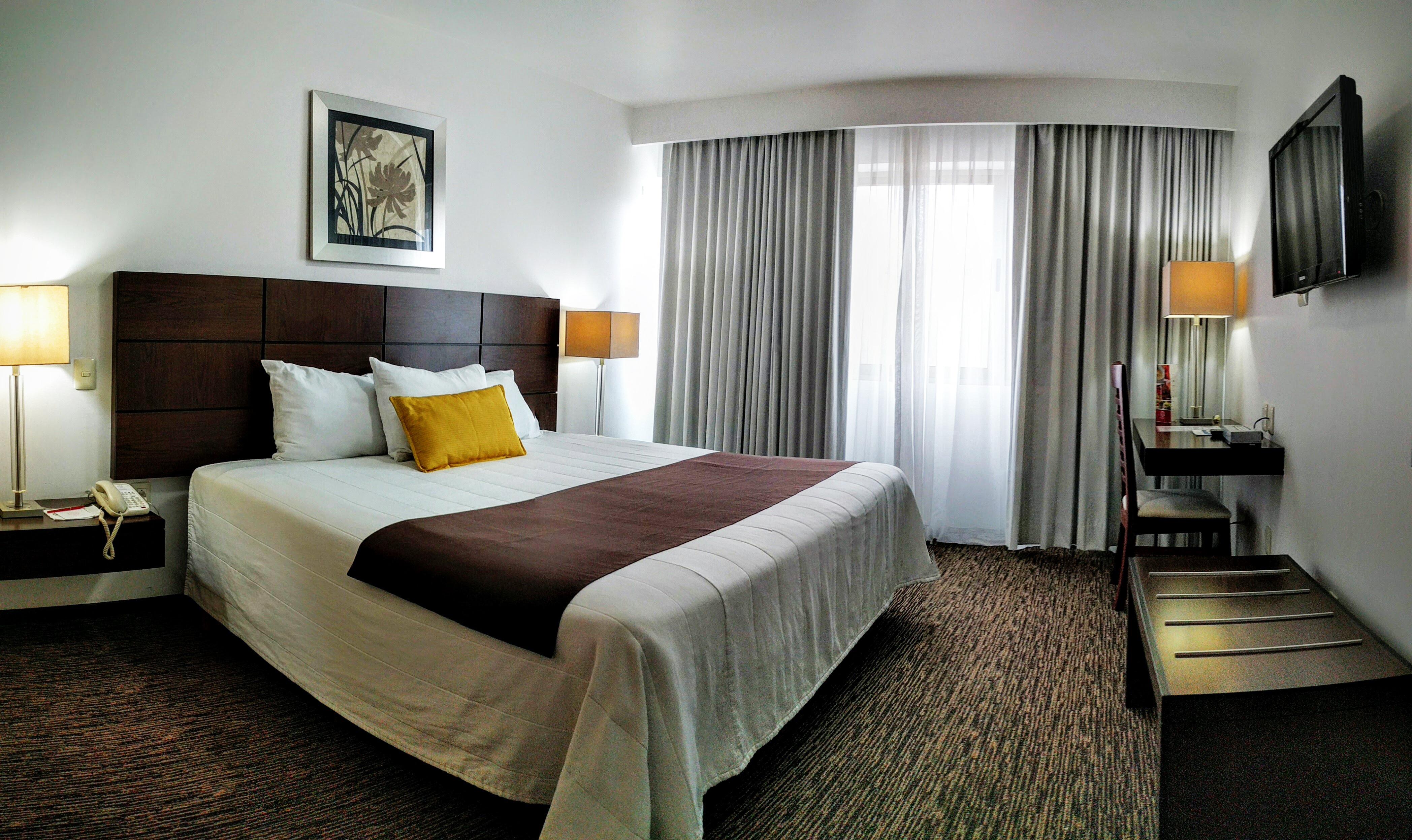 Hotel Fray Junipero Serra