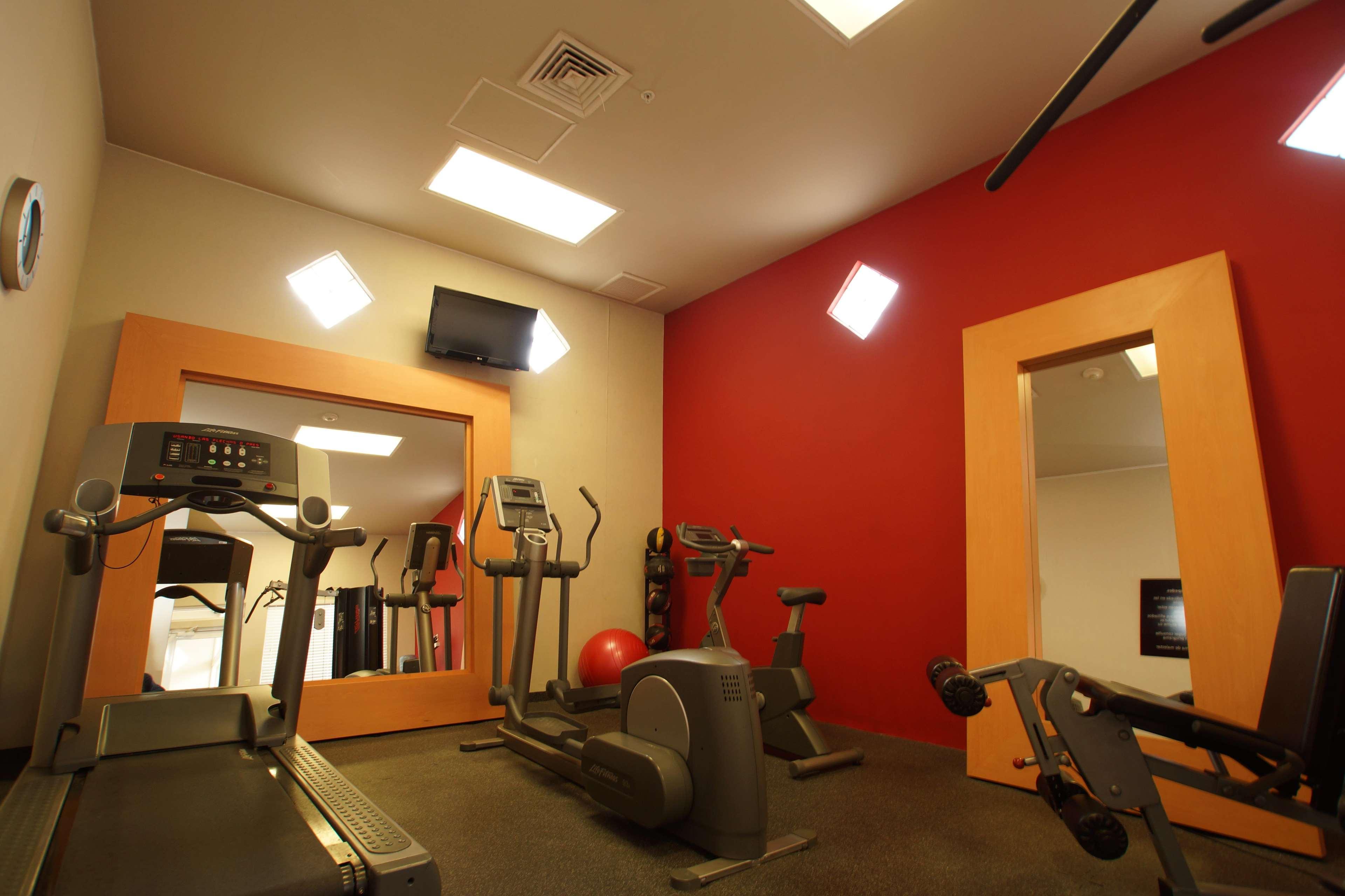 Hampton Airport 3* Tampico