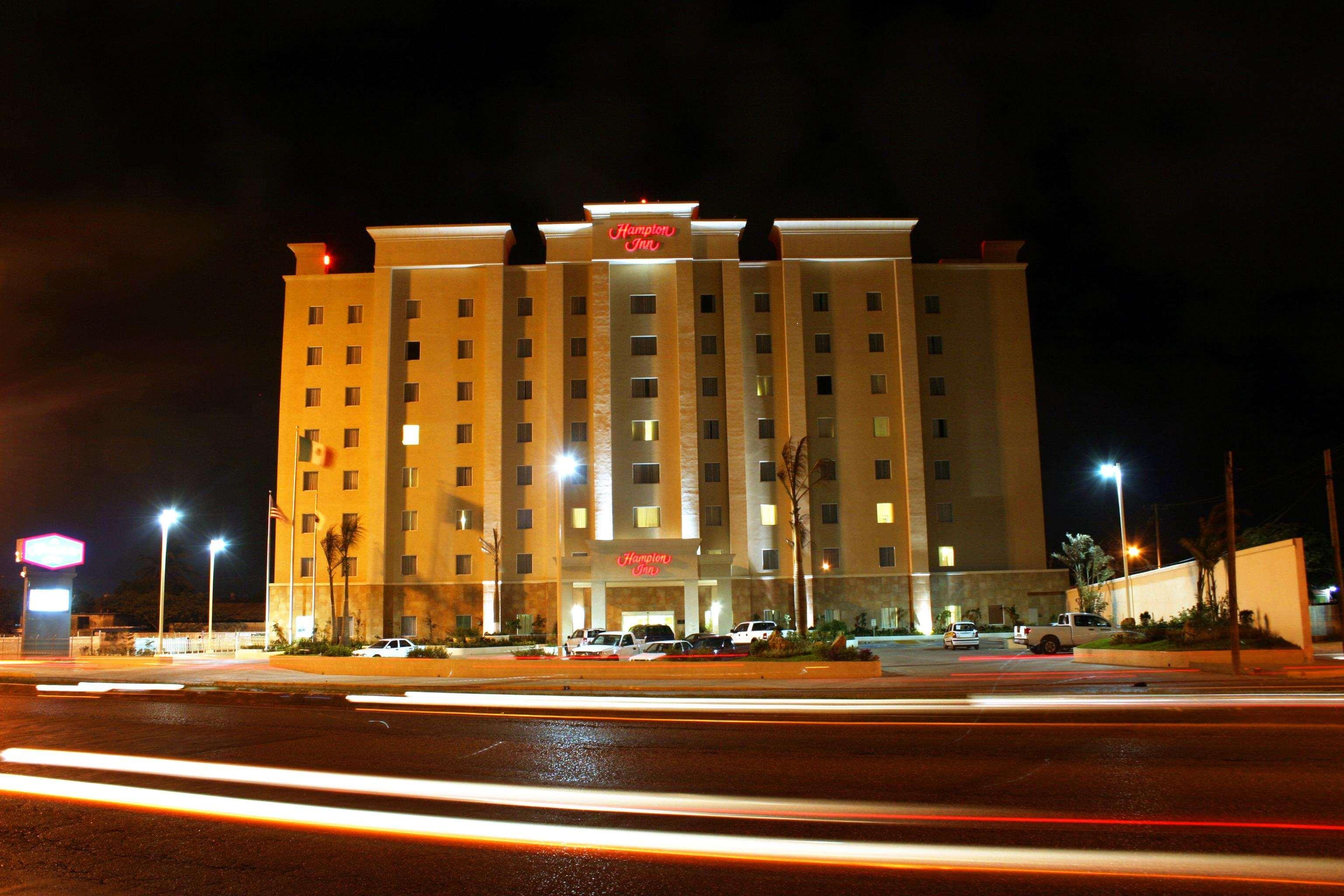 Hampton Airport 3* Tampico