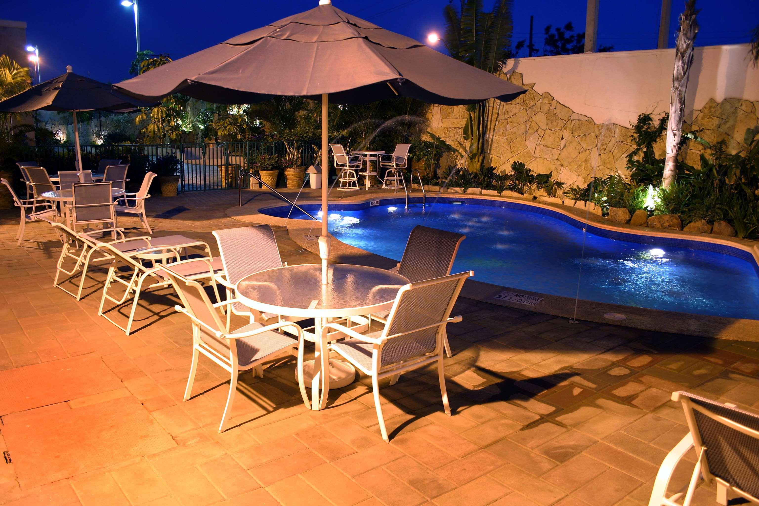 Hotel Hampton Airport Tampico