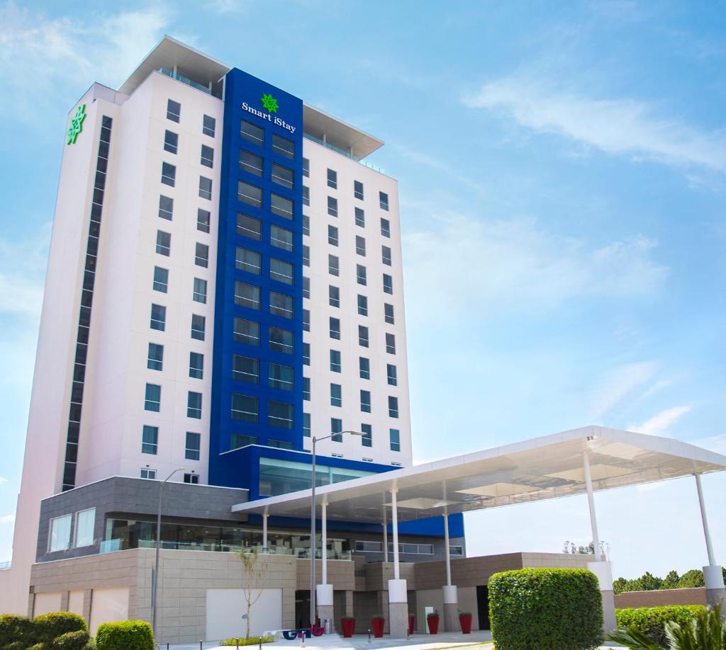 Hilton Garden Aeropuerto Bajio 3*