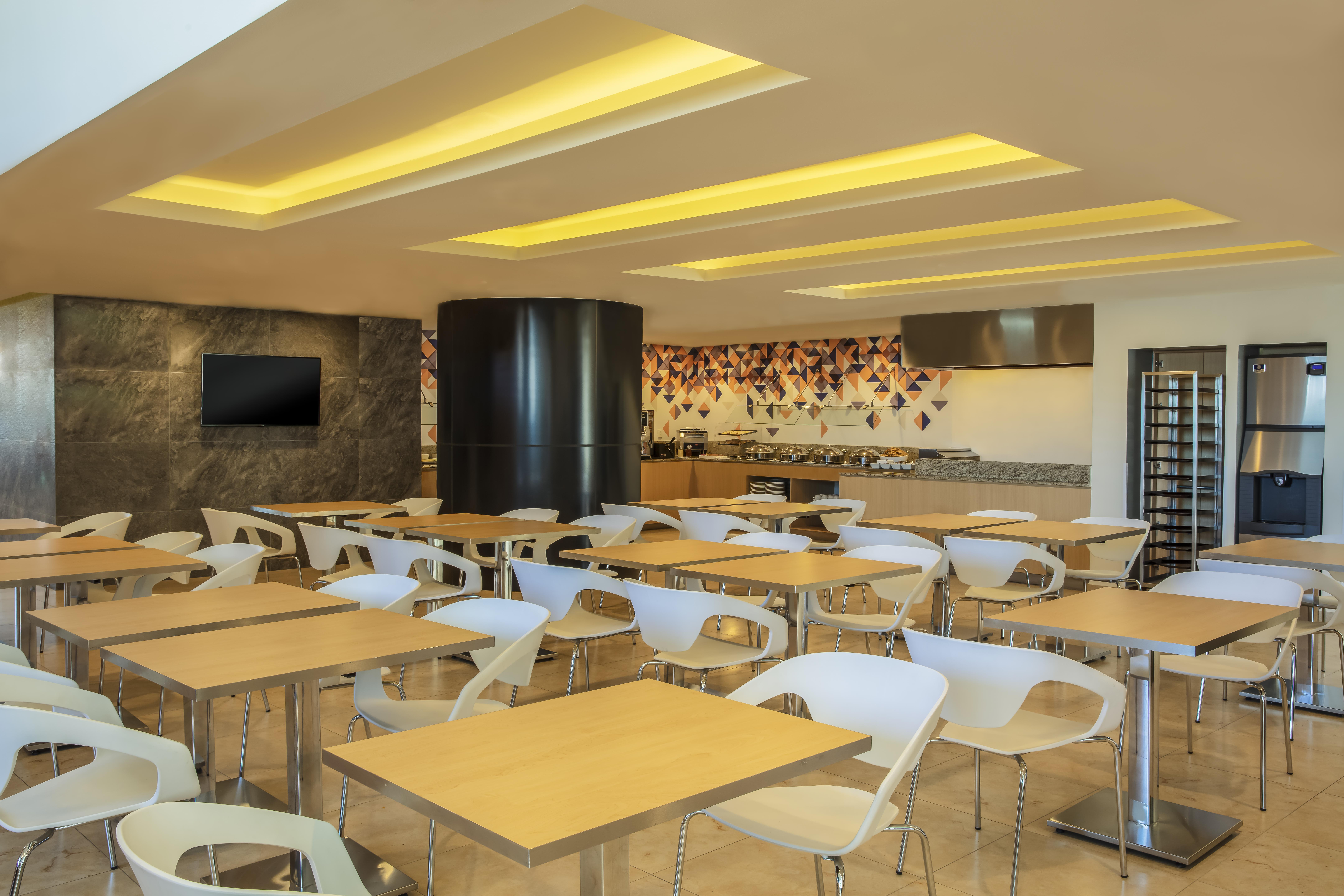 Fiesta Express Constituyentes Hotel