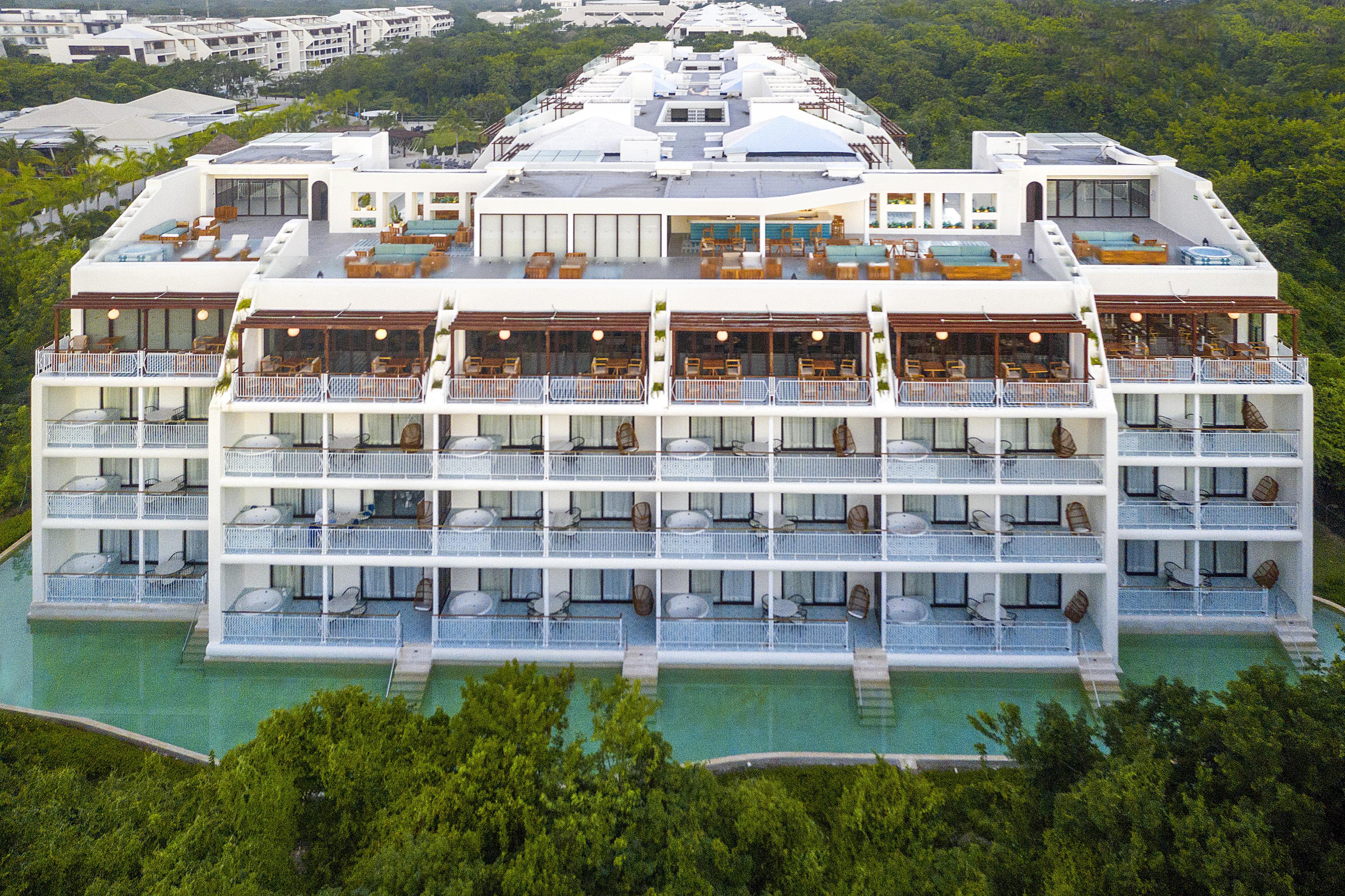Resort Ocean Riviera Paradise