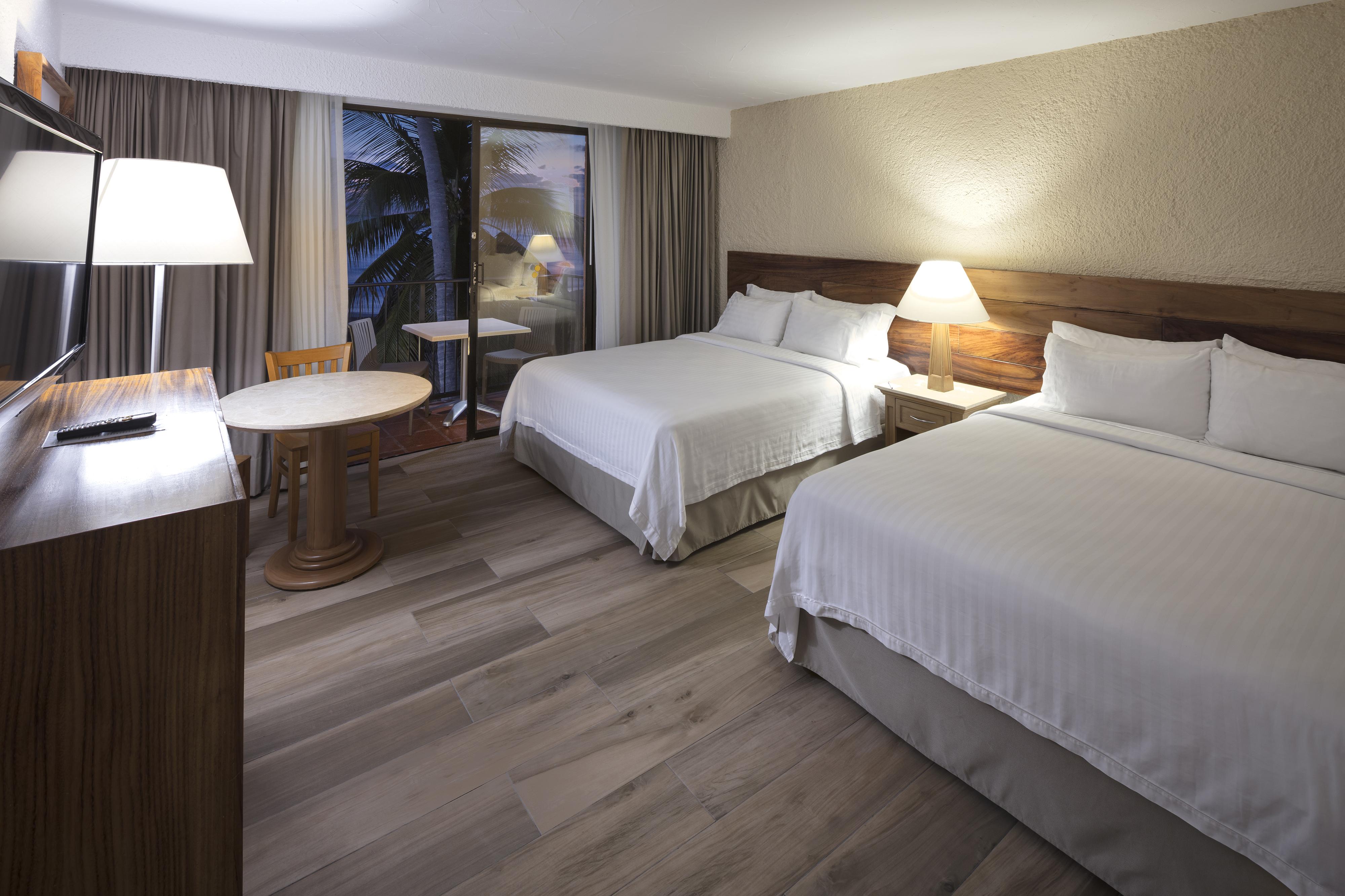 Ixtapa By Ihg Resort 4*
