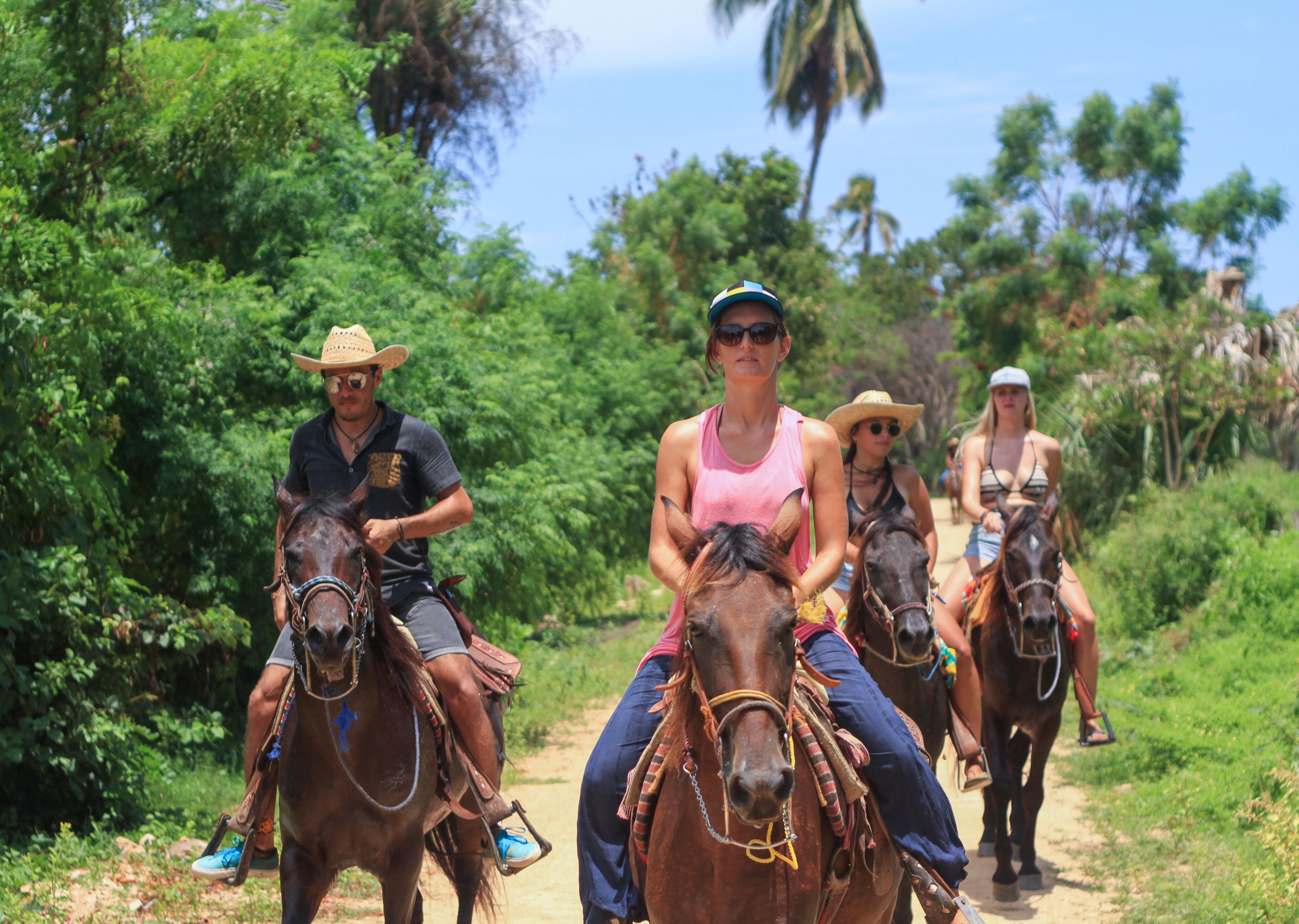 Hotel Selina Puerto Escondido 3*