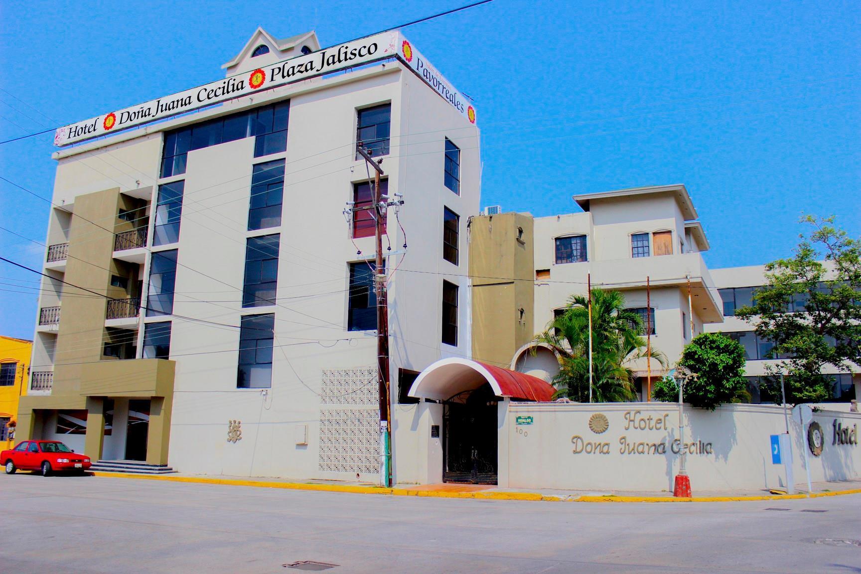 Dona Juana Cecilia Plaza Jalisco 3*