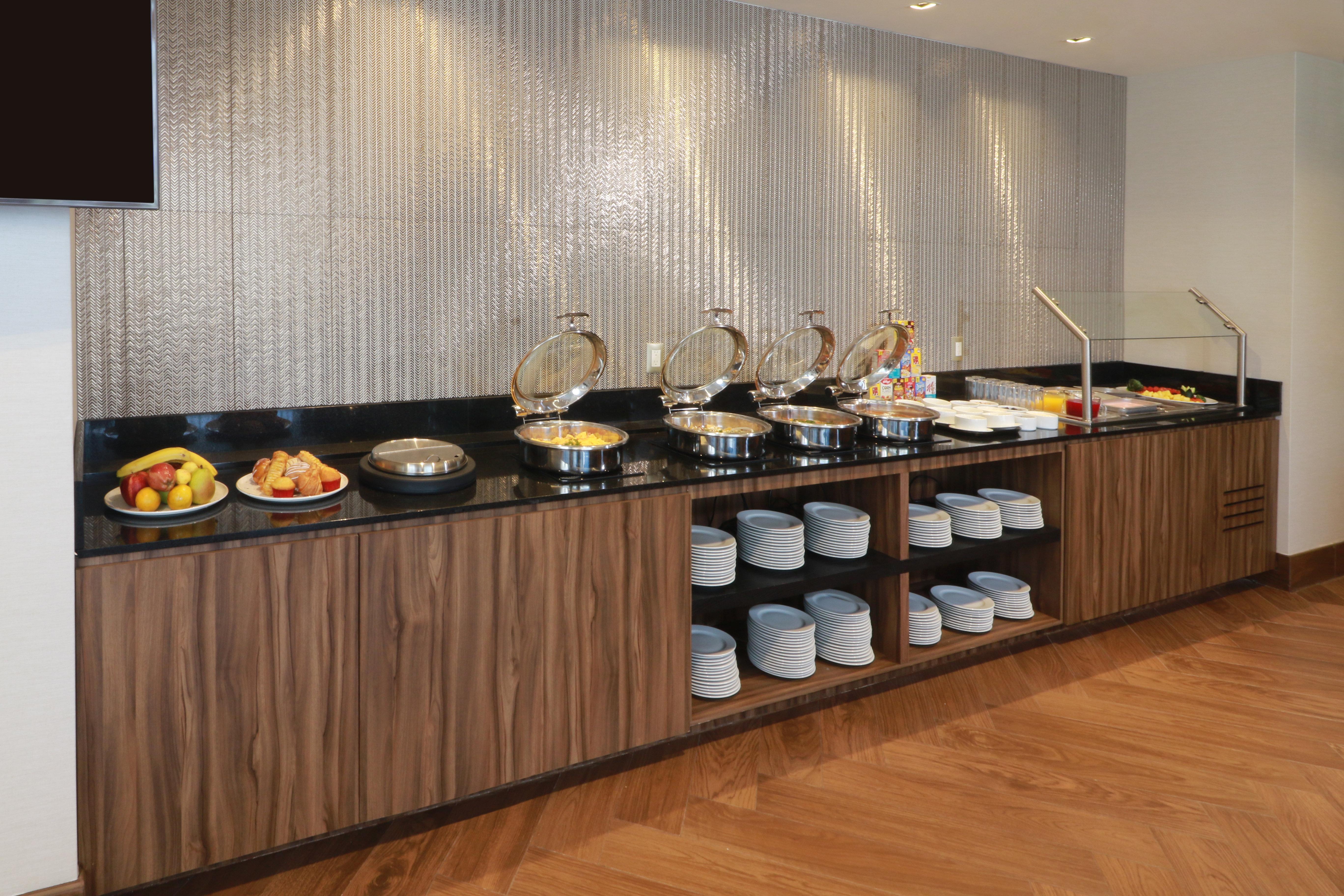 & - Monterrey Zona Airport By Ihg Apodaca