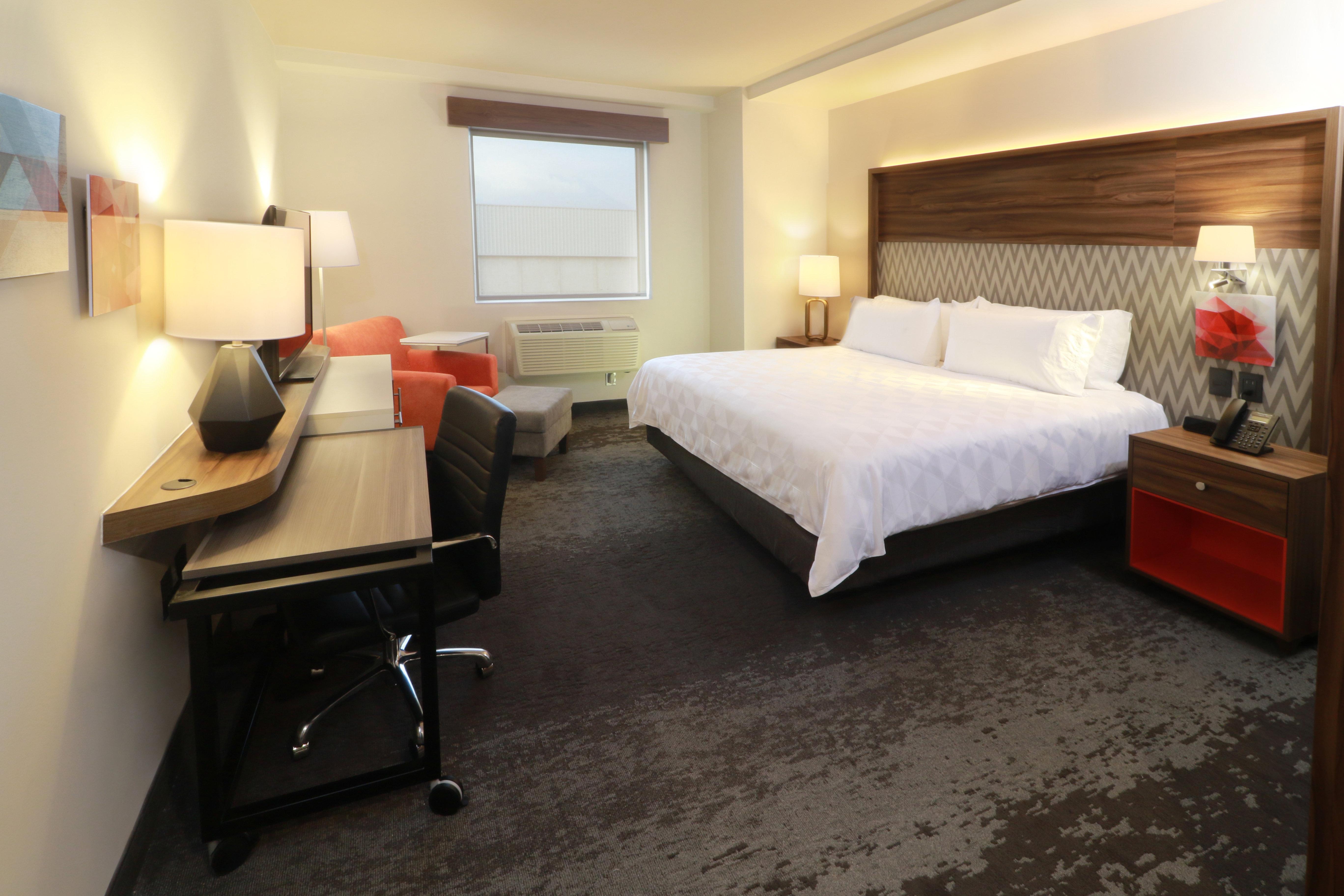 Hotel & - Monterrey Zona Airport By Ihg 5*