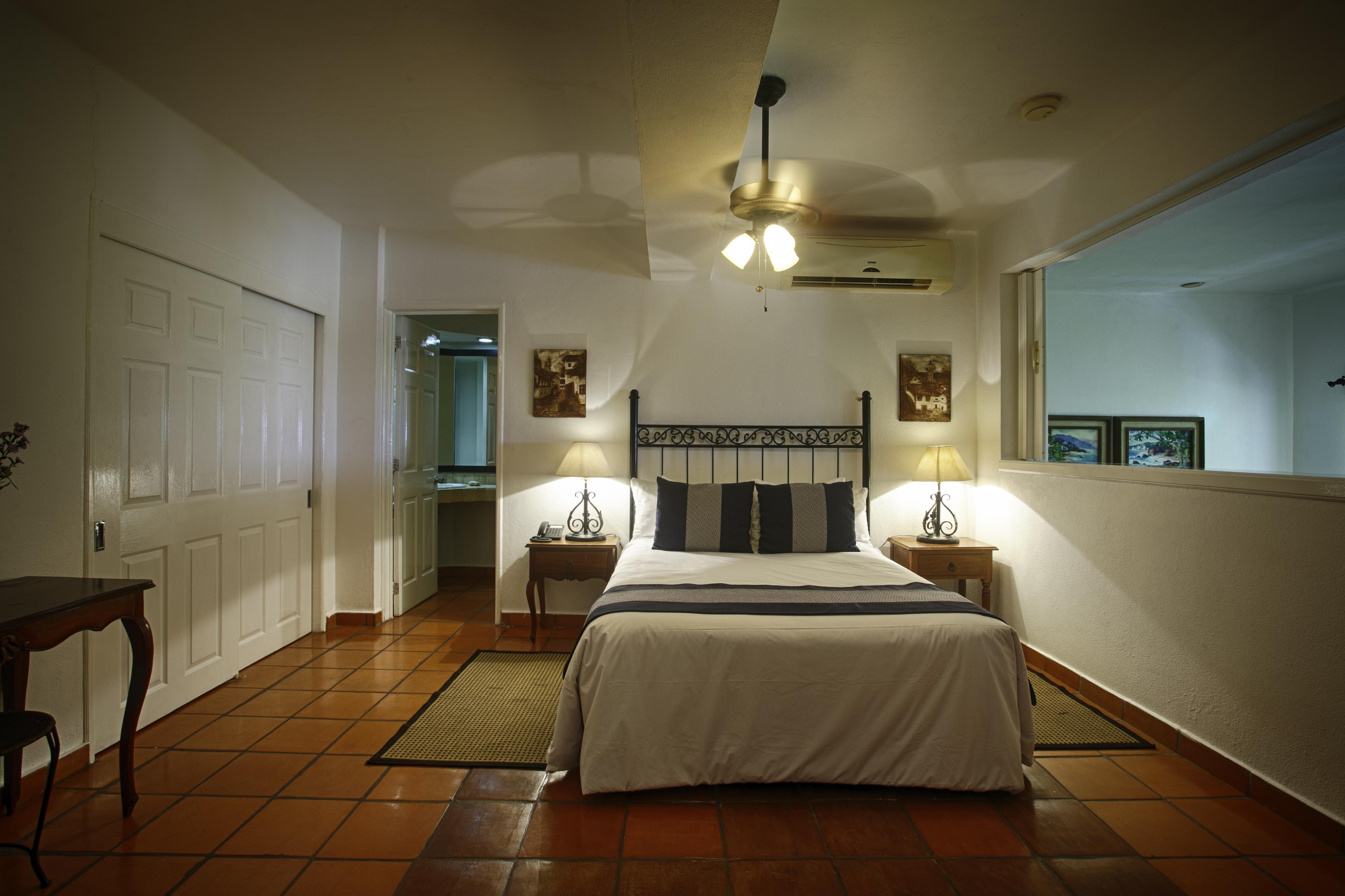 One Street Zona Romantica Hotel