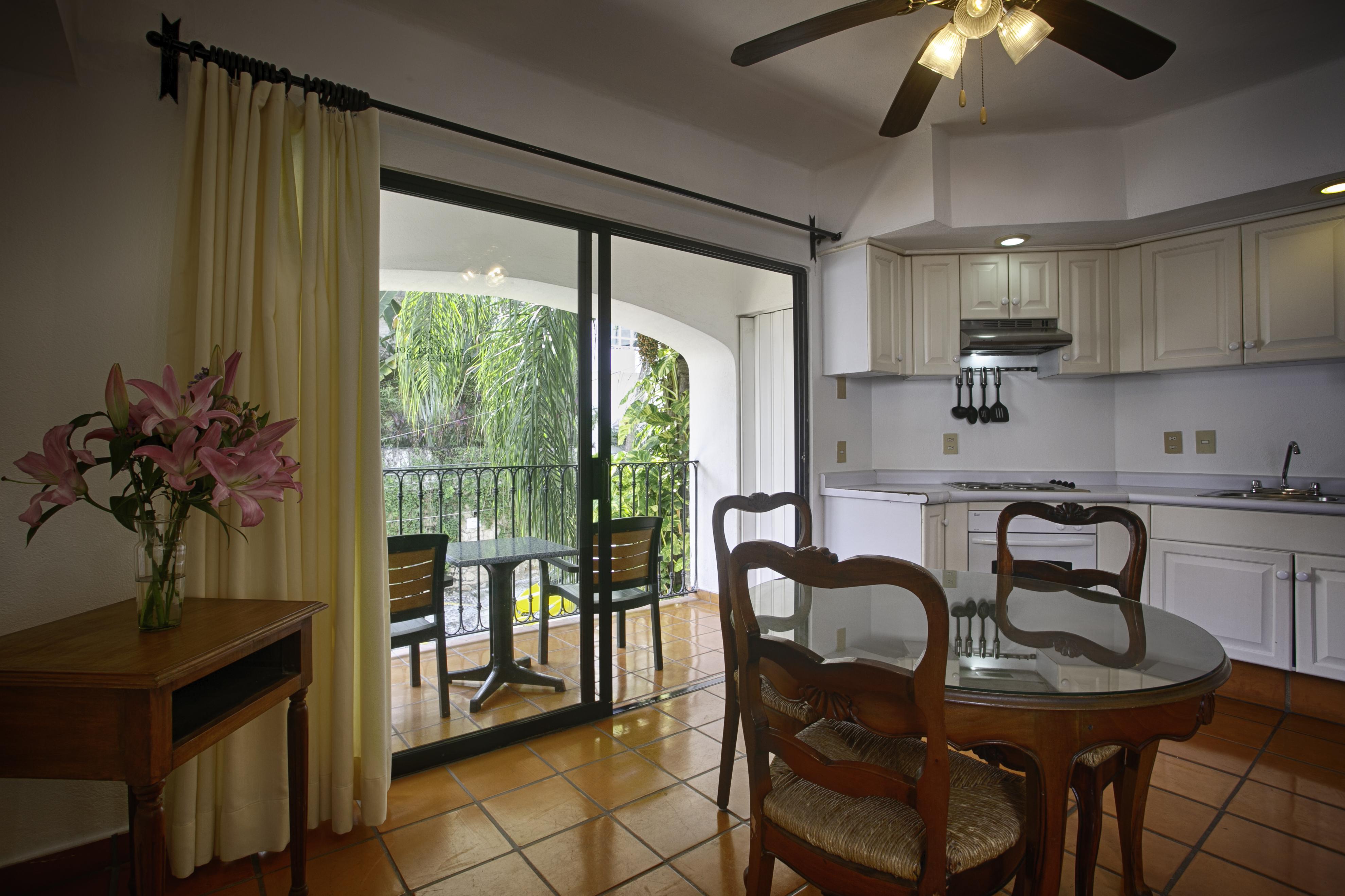 Hotel One Street Zona Romantica 4*