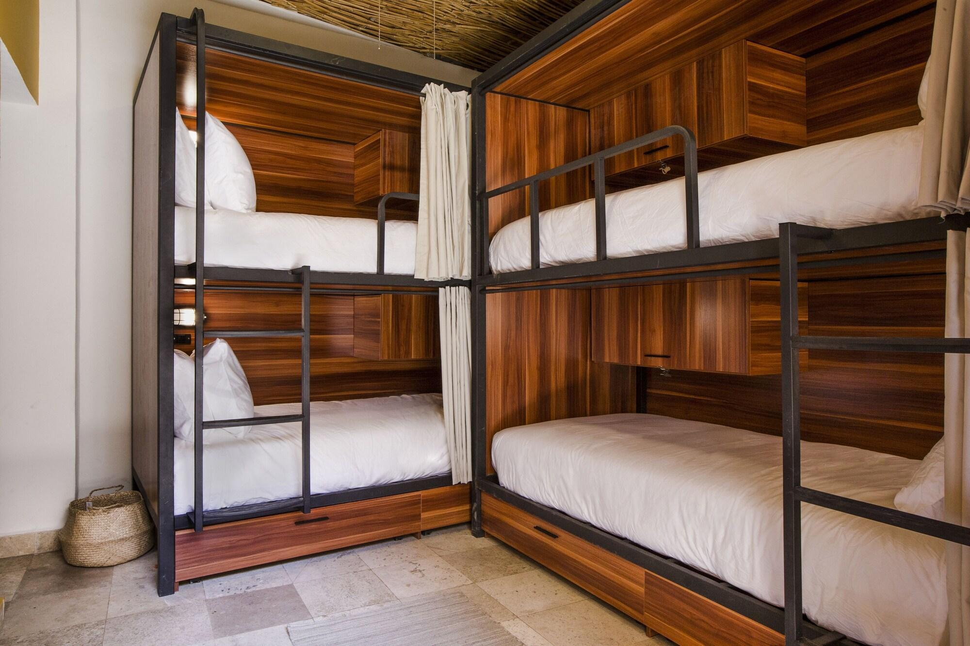 Hotel Selina 4*