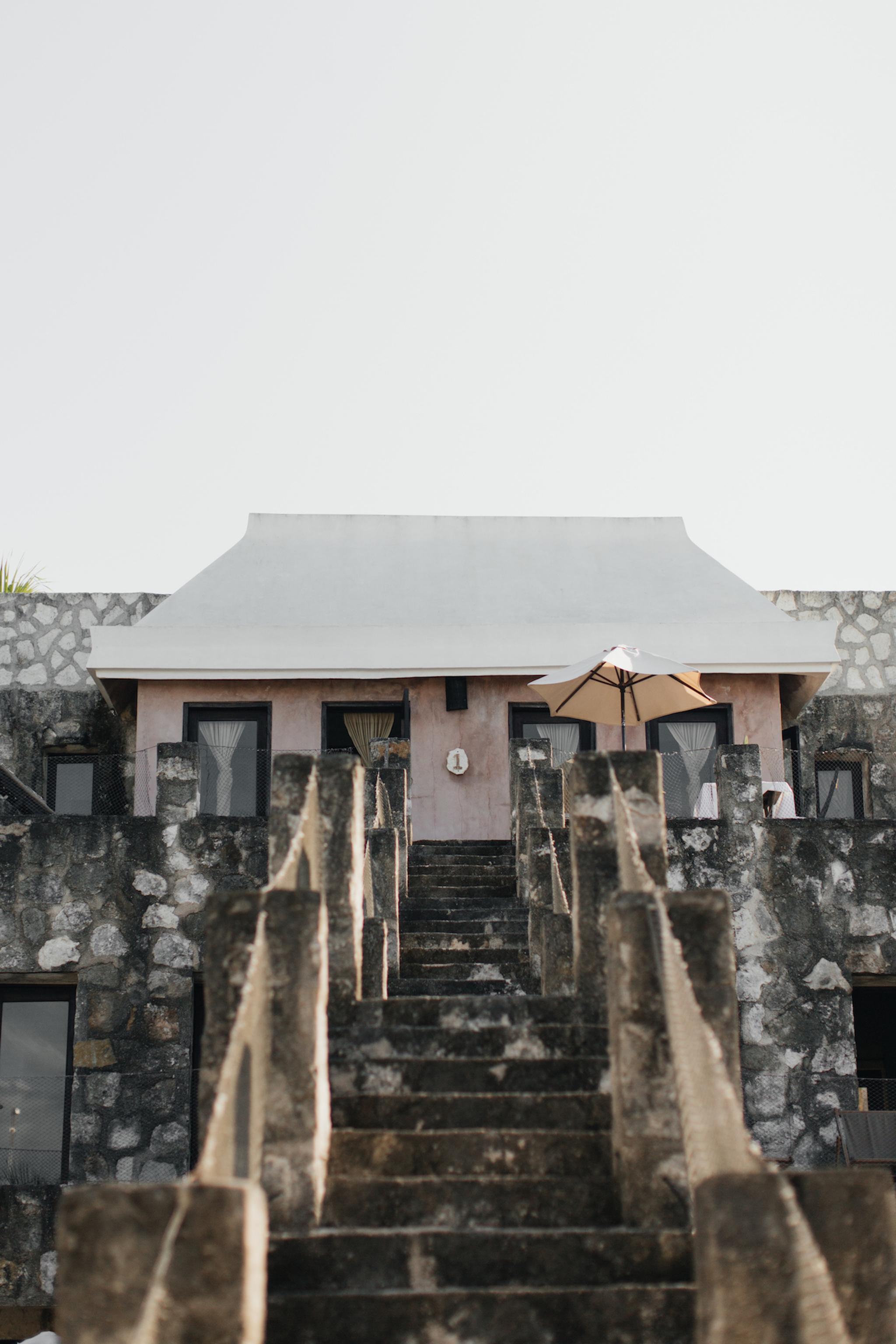 Coqui Coqui Papholchac & Hotel Coba