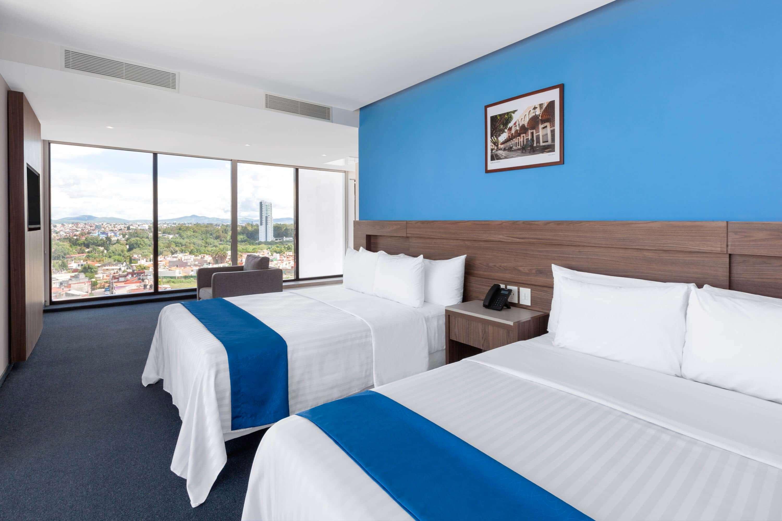 Wyndham Angelopolis Hotel