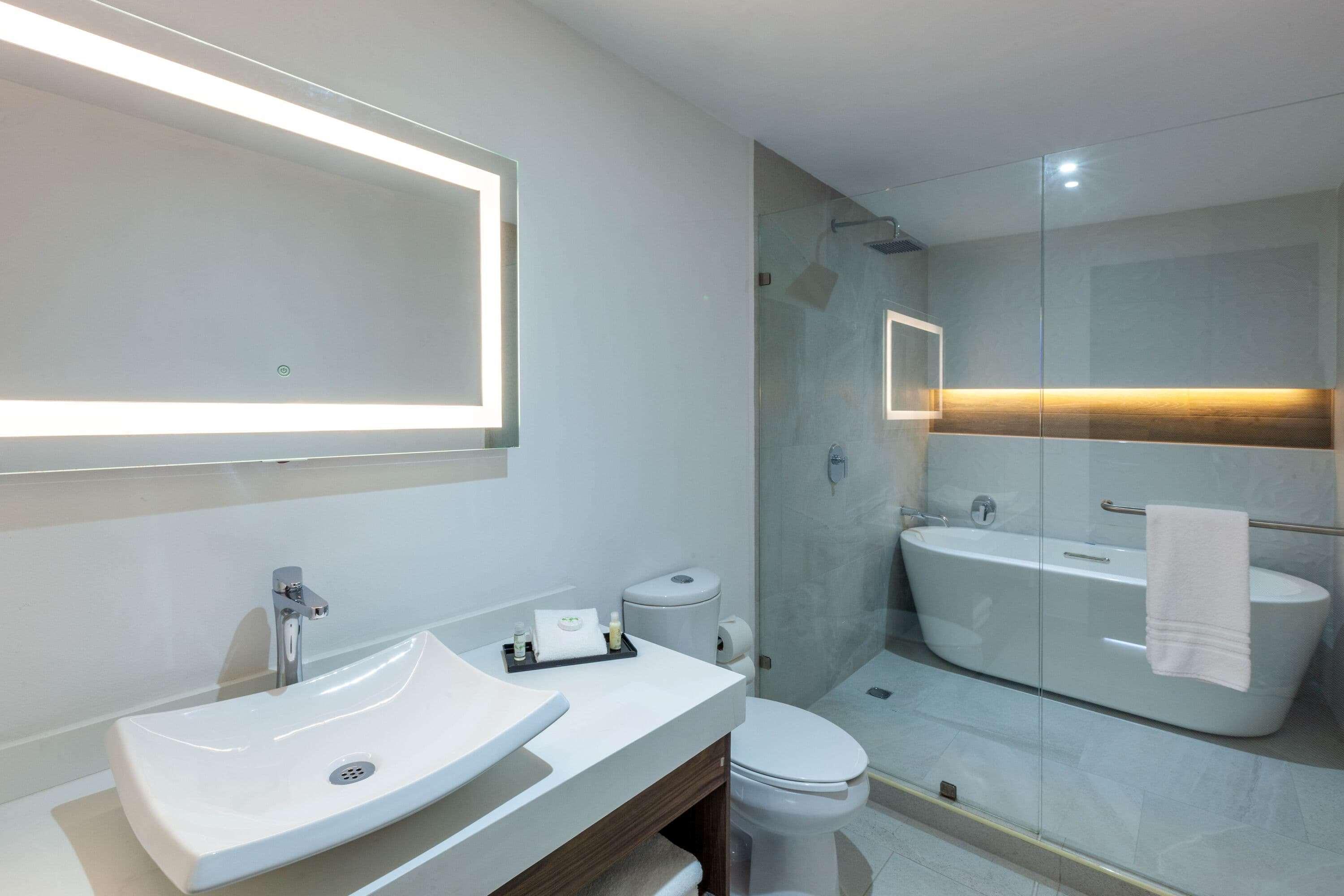 Wyndham Angelopolis Hotel 2*