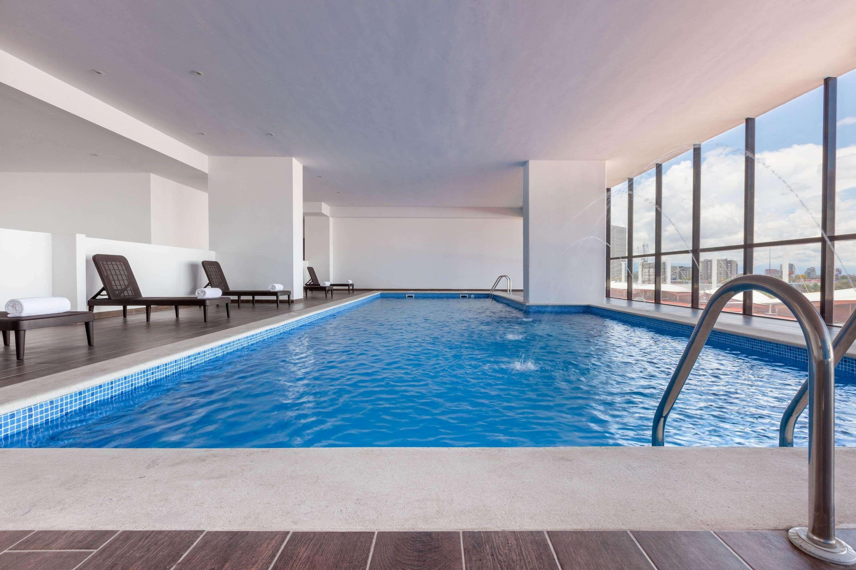 Wyndham Angelopolis 2*