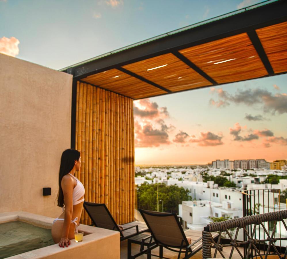 Hive By G Cancun