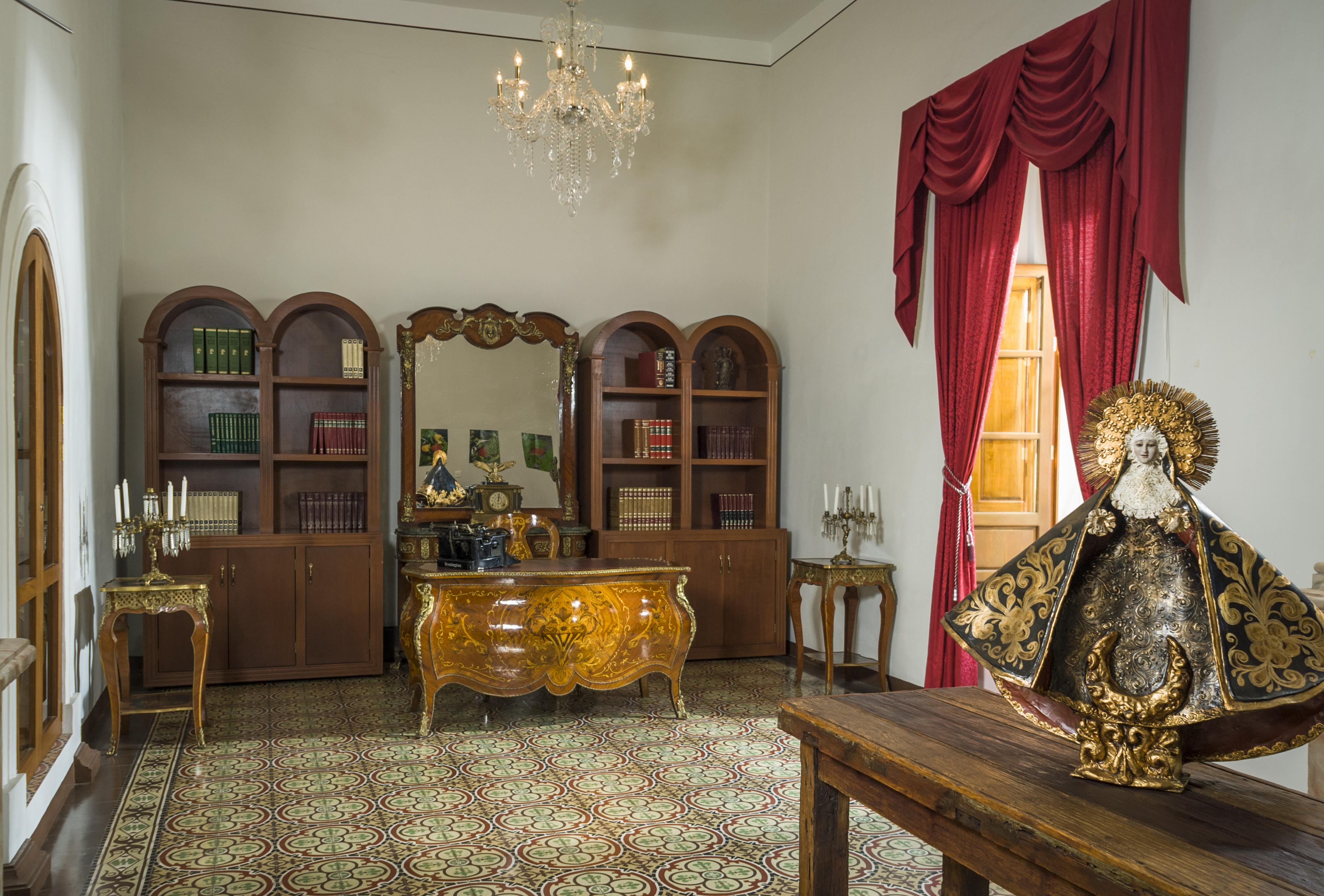 Gran Casa Galeria & Sayula