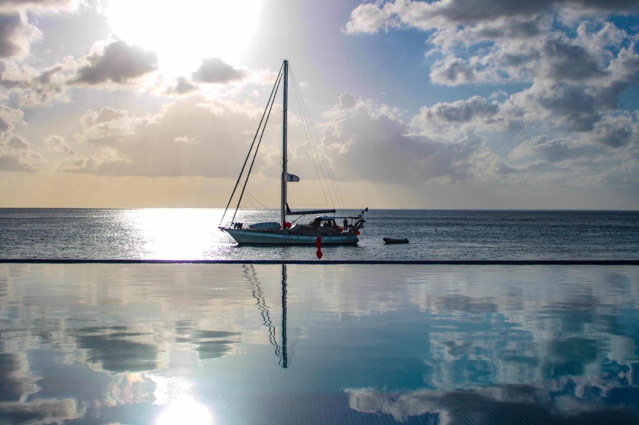 B Cozumel