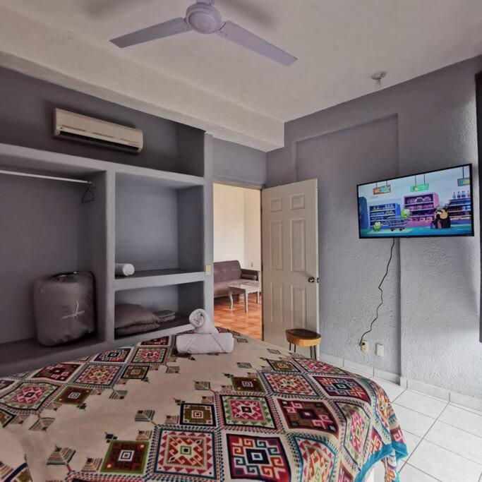 1 Bedroom With Ac , Tv , Wi-fi Near Dt And * Zihuatanejo