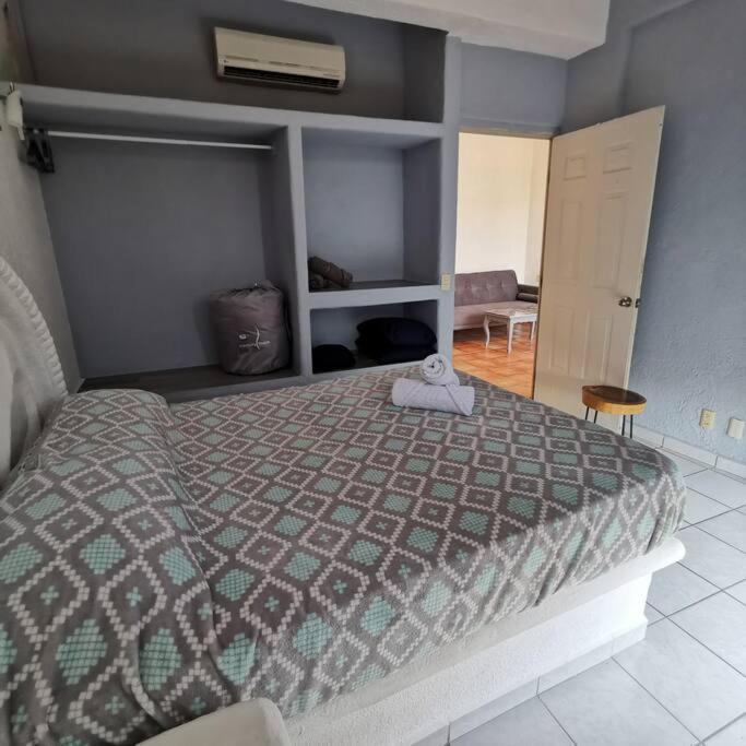 1 Bedroom With Ac , Tv , Wi-fi Near Dt And Apartment