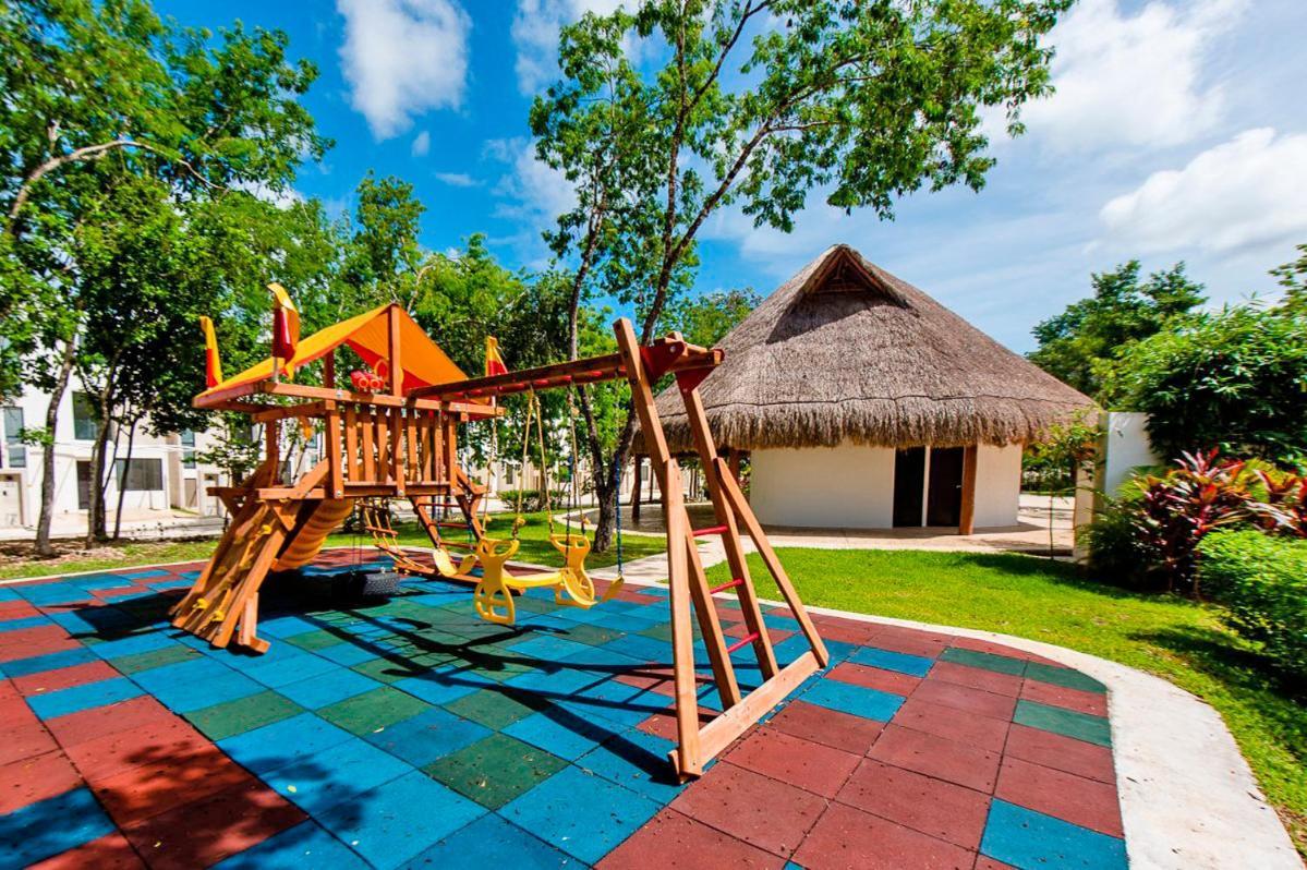Holiday home Charming & Comfortable House, 15 Min To Downtown *