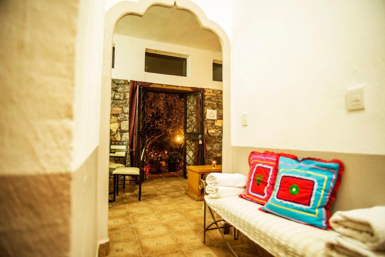 Aparthotel De Alcazaba