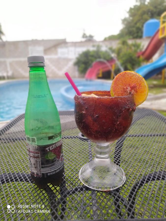 Los Abuelos Hotel *