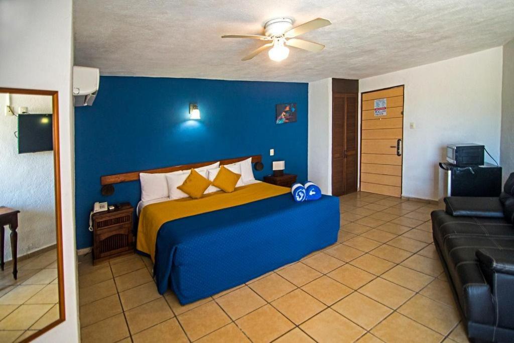Lorencillo Miramar 3*