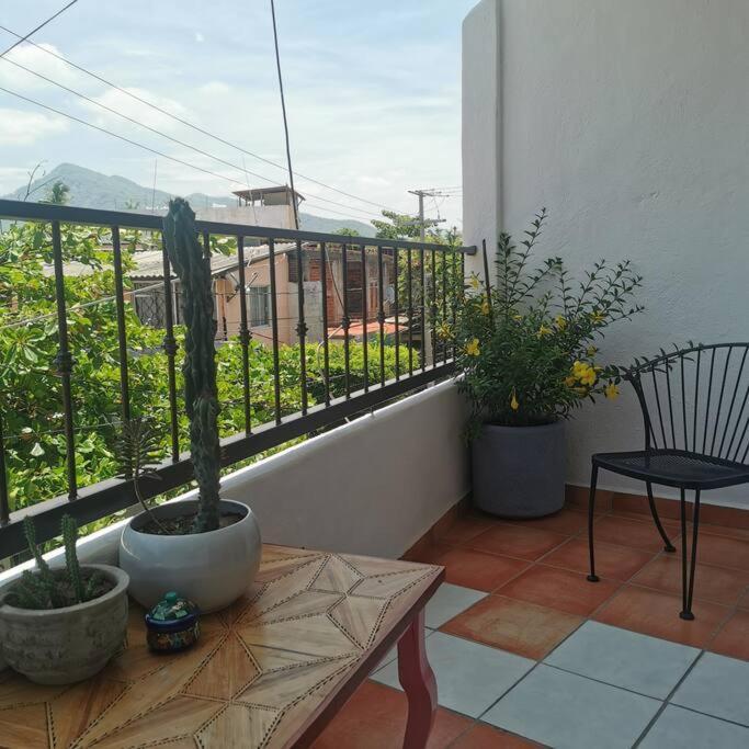 1 Bedroom With Ac , Tv , Wi-fi Near Dt And Apartment Zihuatanejo