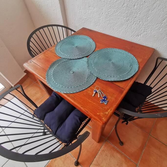 1 Bedroom With Ac , Tv , Wi-fi Near Dt And Zihuatanejo