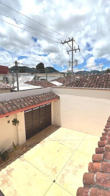 Amplio Dpto. Centrico Con Cochera Y Terraza.