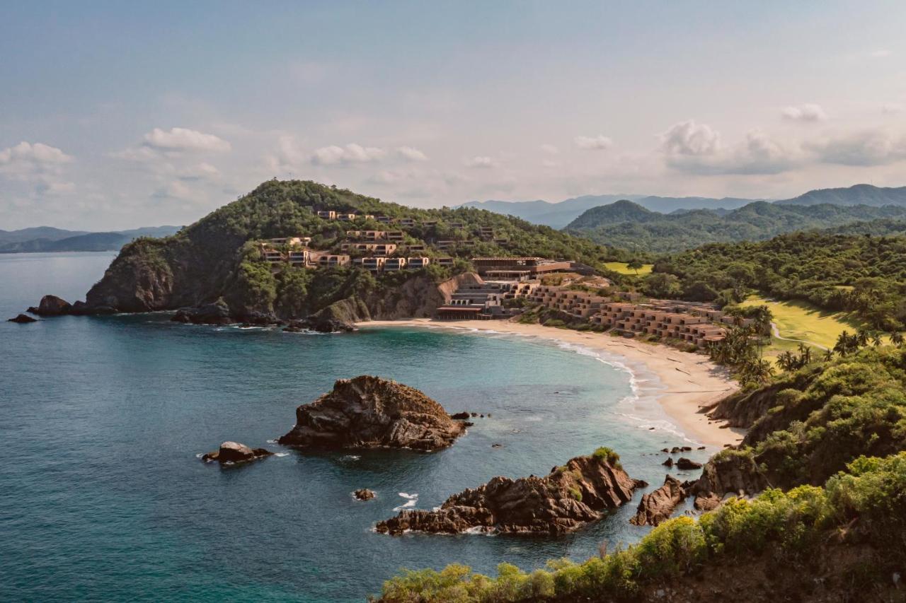 Resort Four Seasons Tamarindo, Mexico 5*