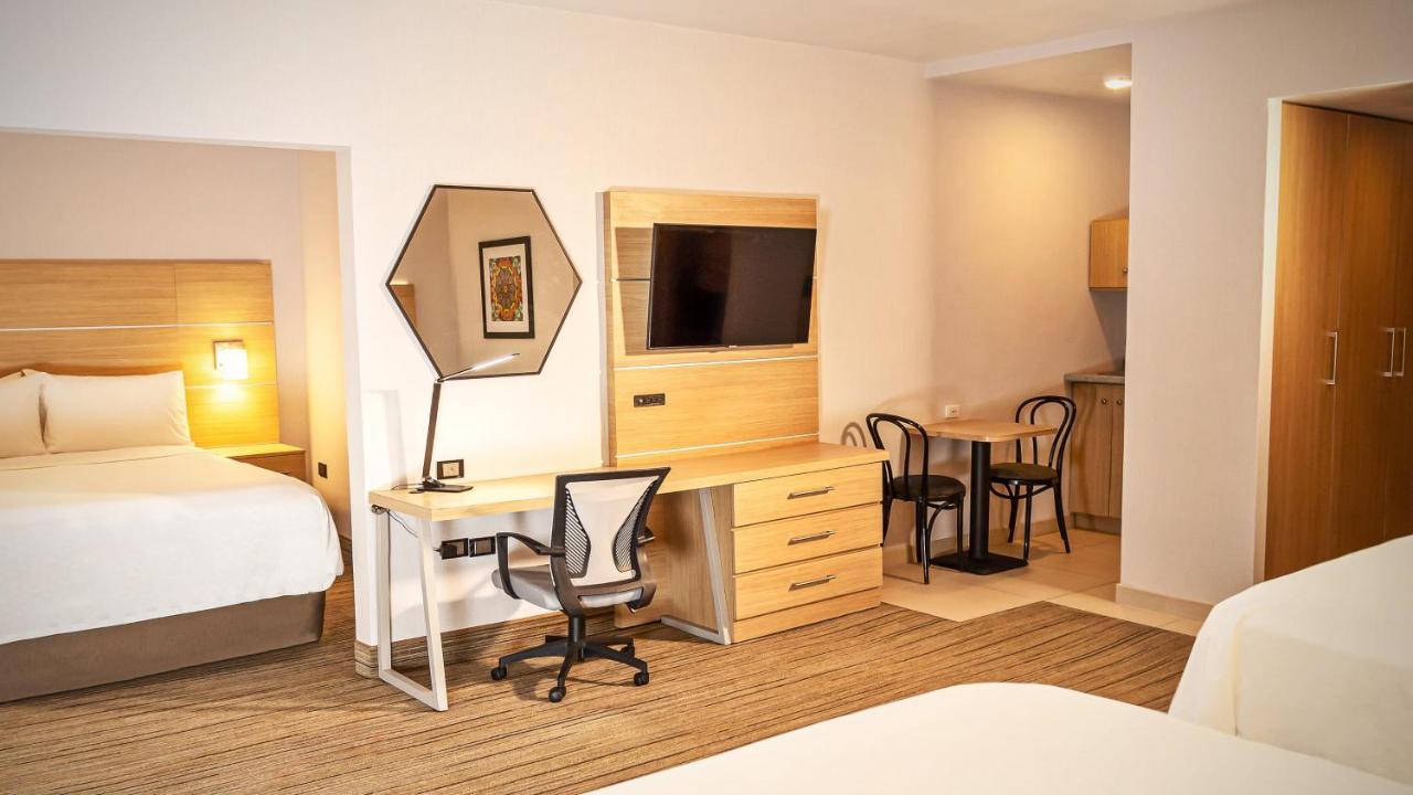 Express By Ihg 4*