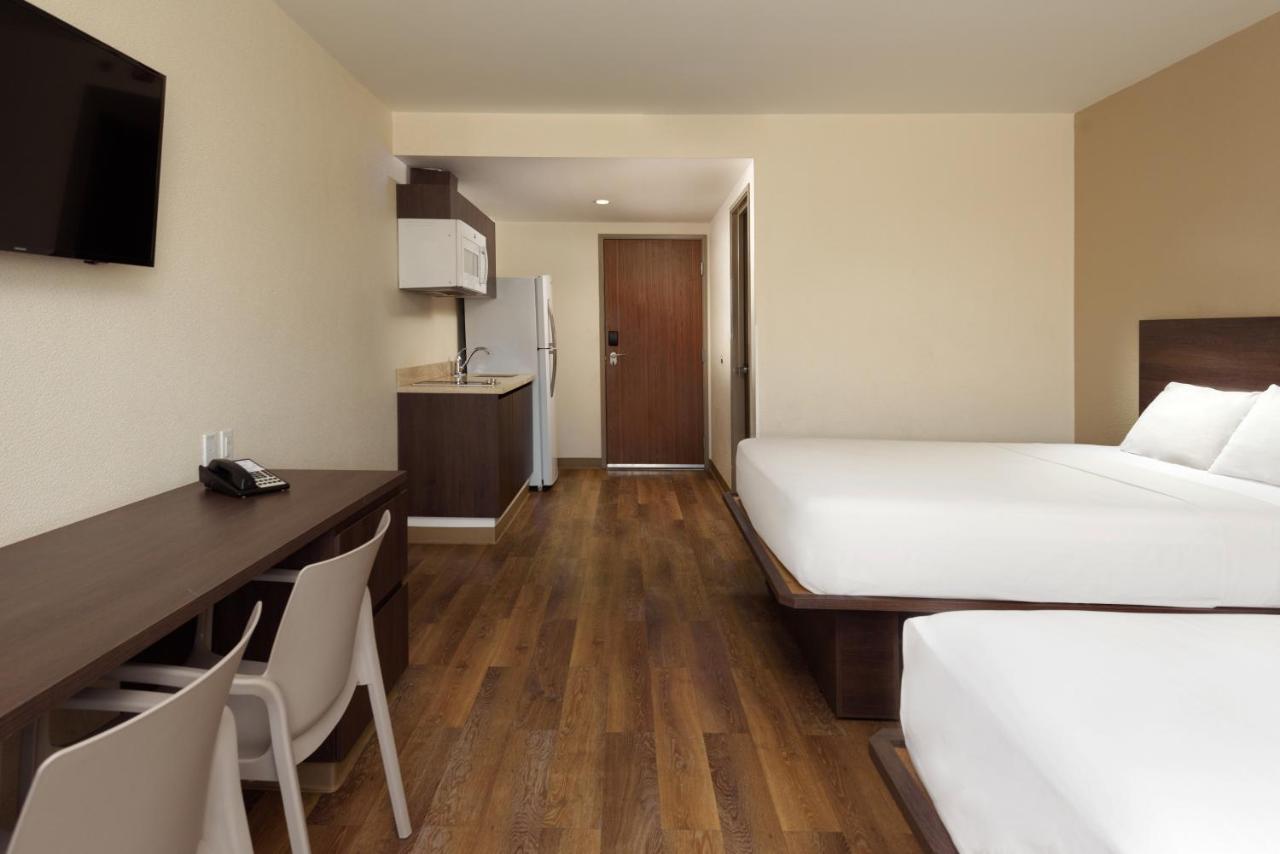 Extended Macroplaza 3* Tijuana