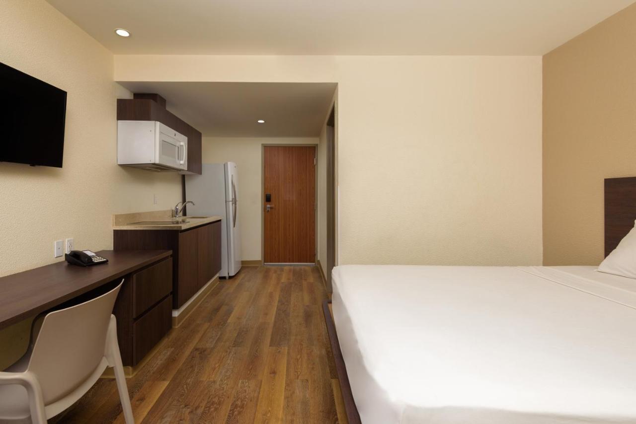 Extended Macroplaza Aparthotel