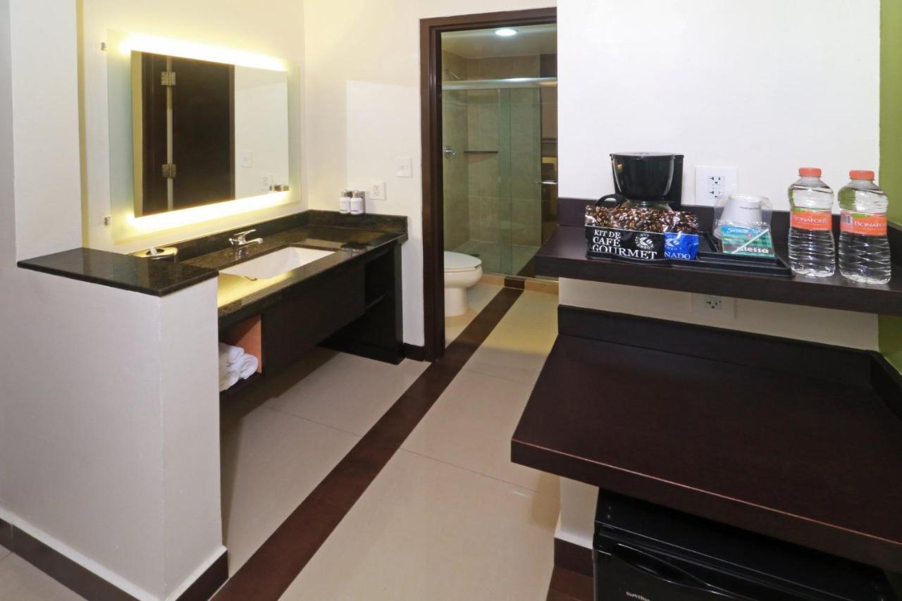 Express - Tuxpan By Ihg Hotel 4*