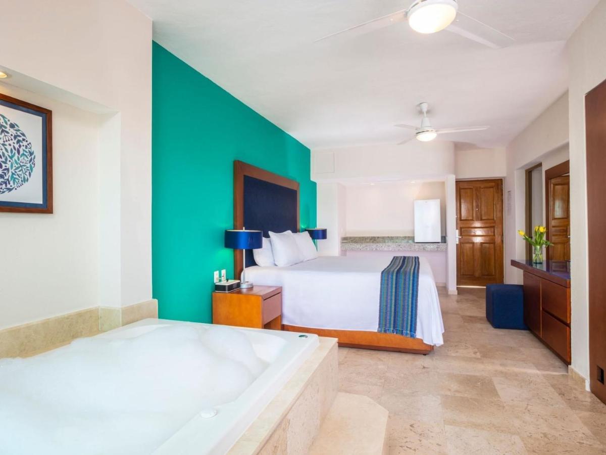 Crown Paradise Golden - Adults Only 5*