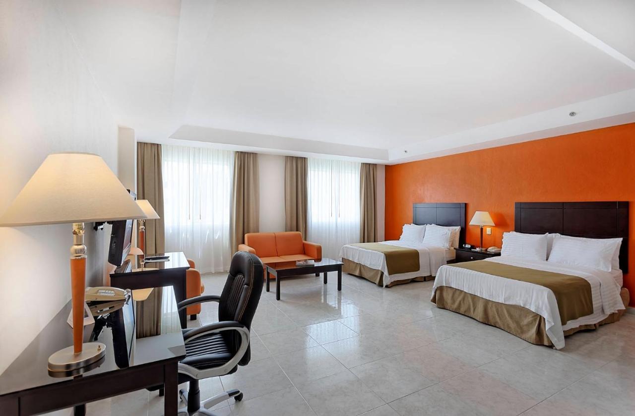 By Ihg