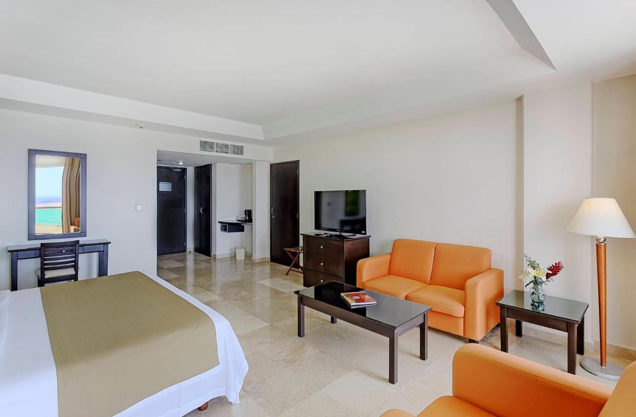 By Ihg Hotel