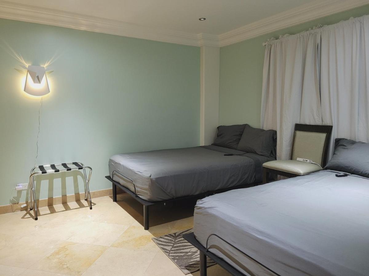 Azure At Olas Aparthotel