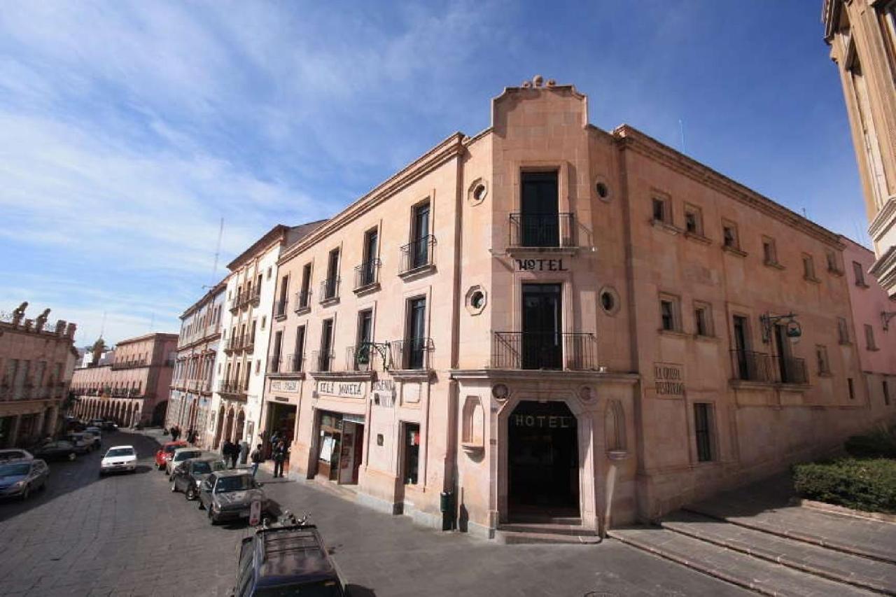 De La Moneda