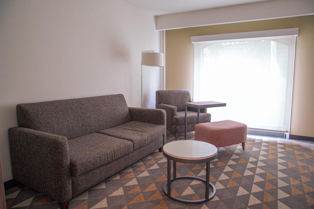 Hotel By Ihg 3*