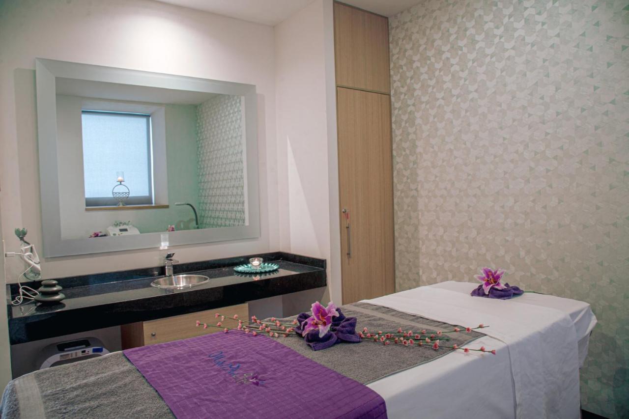 By Ihg Hotel