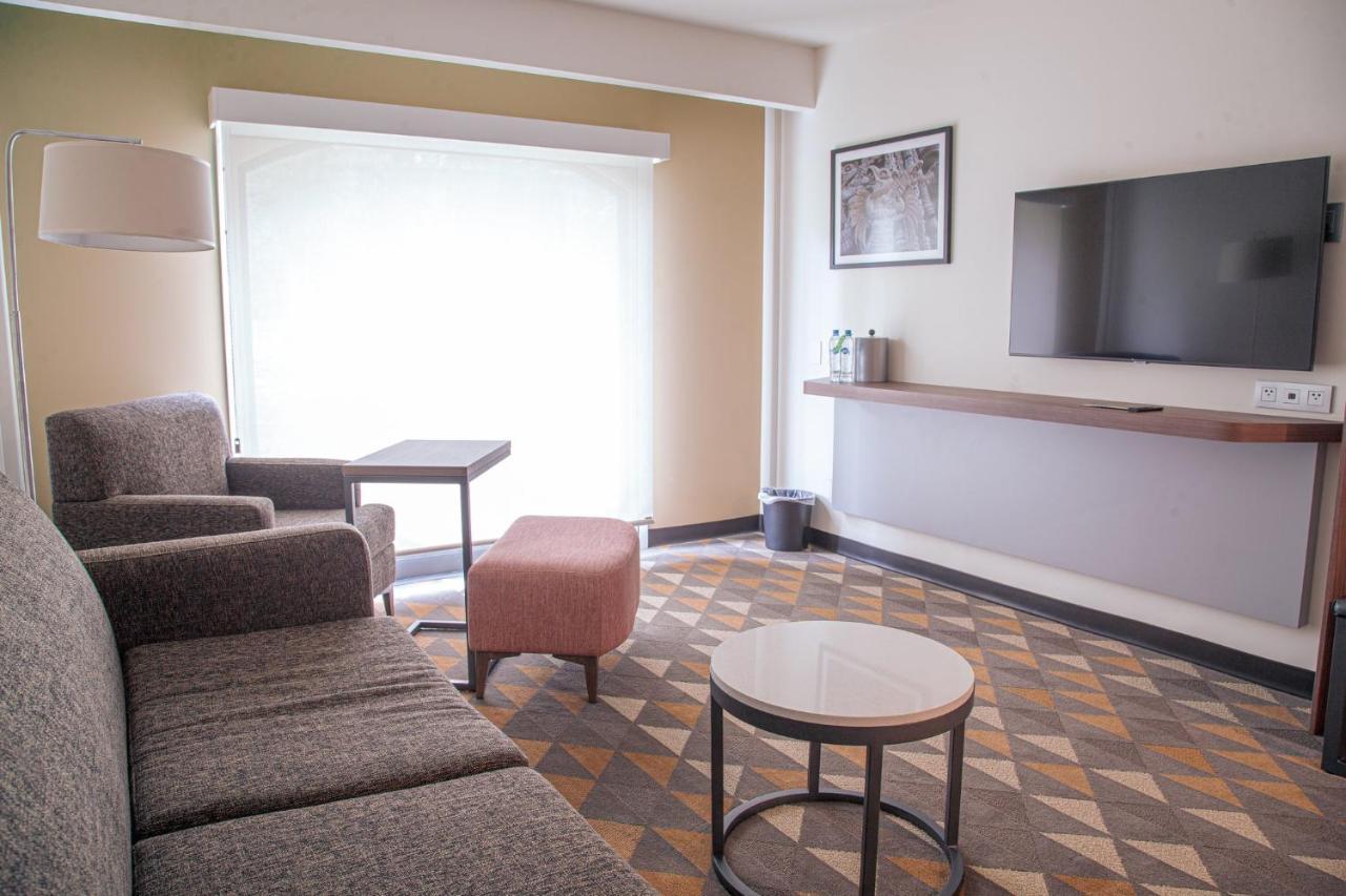 Hotel By Ihg 3*
