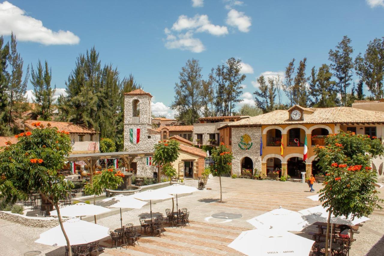 Canaria Hotel