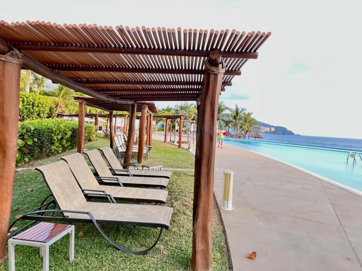 Bay View Grand Marina 1004s *